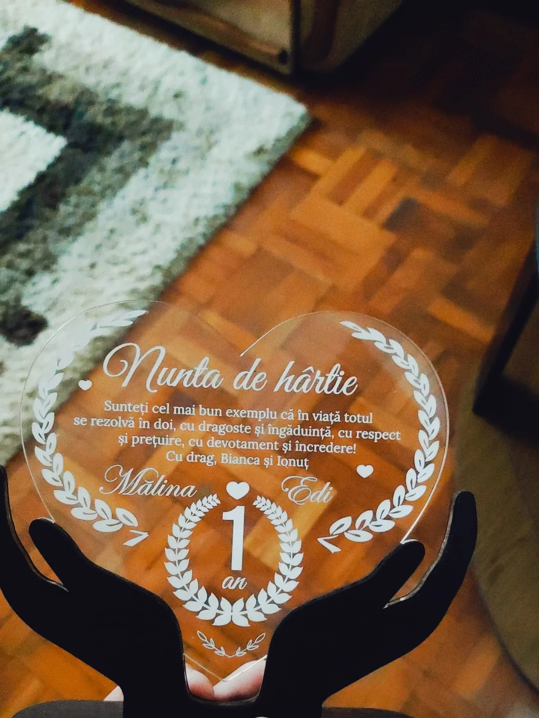 cadou-aniversare-nunta-de-hartie-1-an-casatorie review