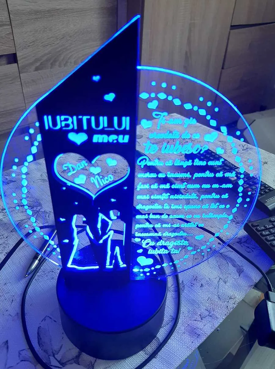 cadou-nasi-personalizat-trofeu-led-placheta-pentru-nasi review