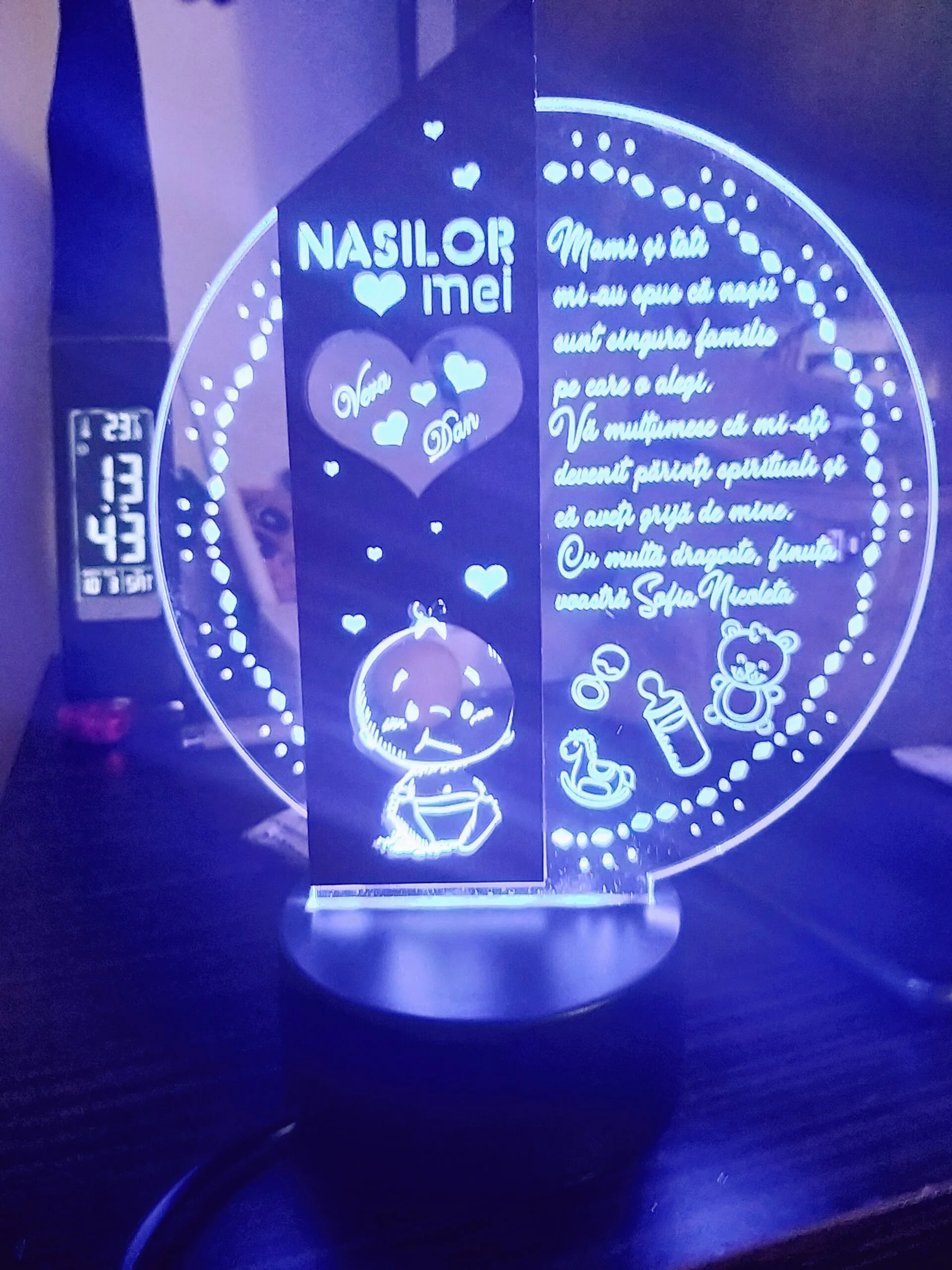 cadou-nasi-personalizat-trofeu-led-placheta-pentru-nasi review