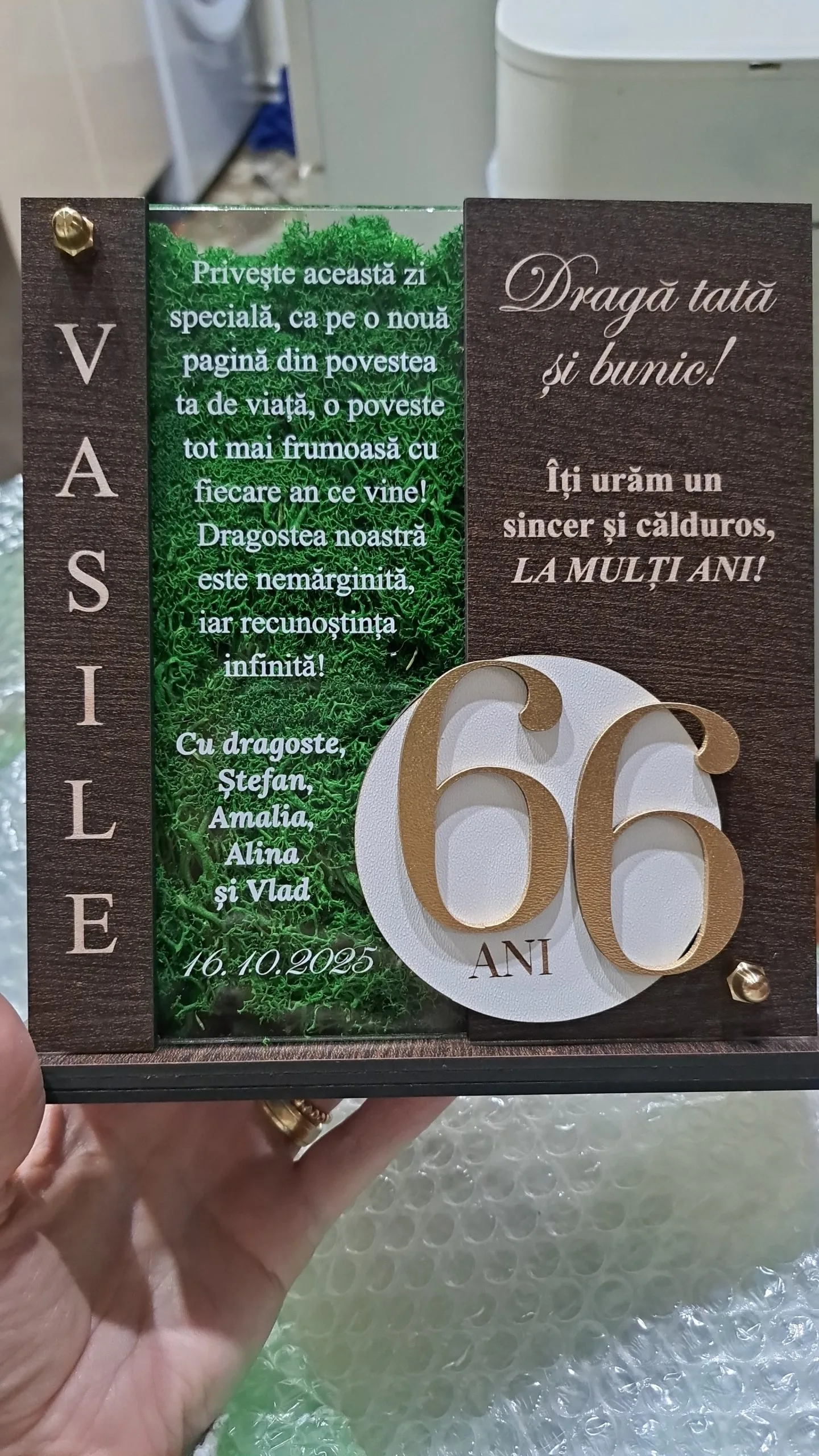 cadou-personalizat-cu-licheni-trofeu-pentru-tata review