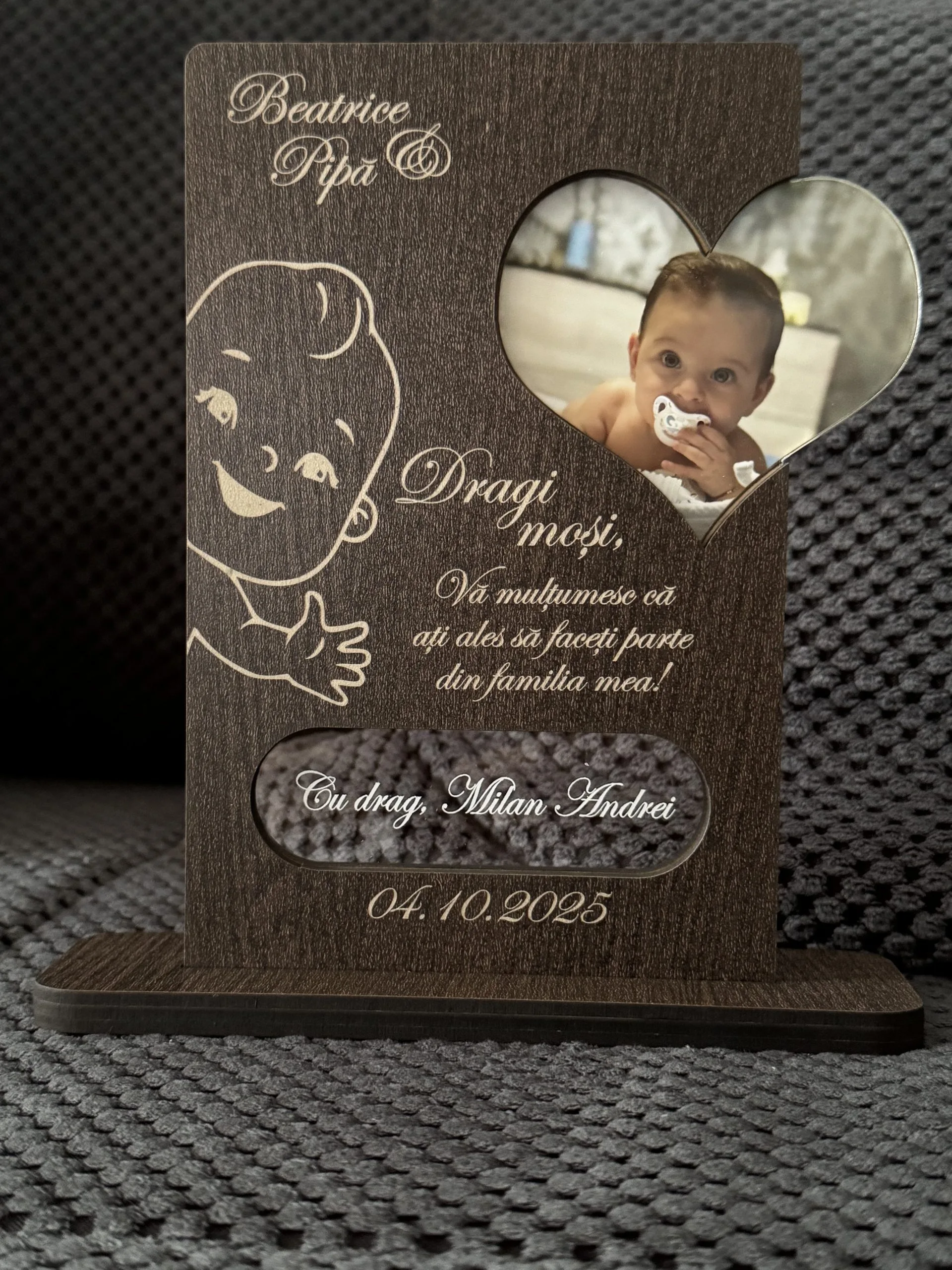 cadou-personalizat-trofeu-inima-mosi-botez-de-la-fetita-poza-si-mesaj review