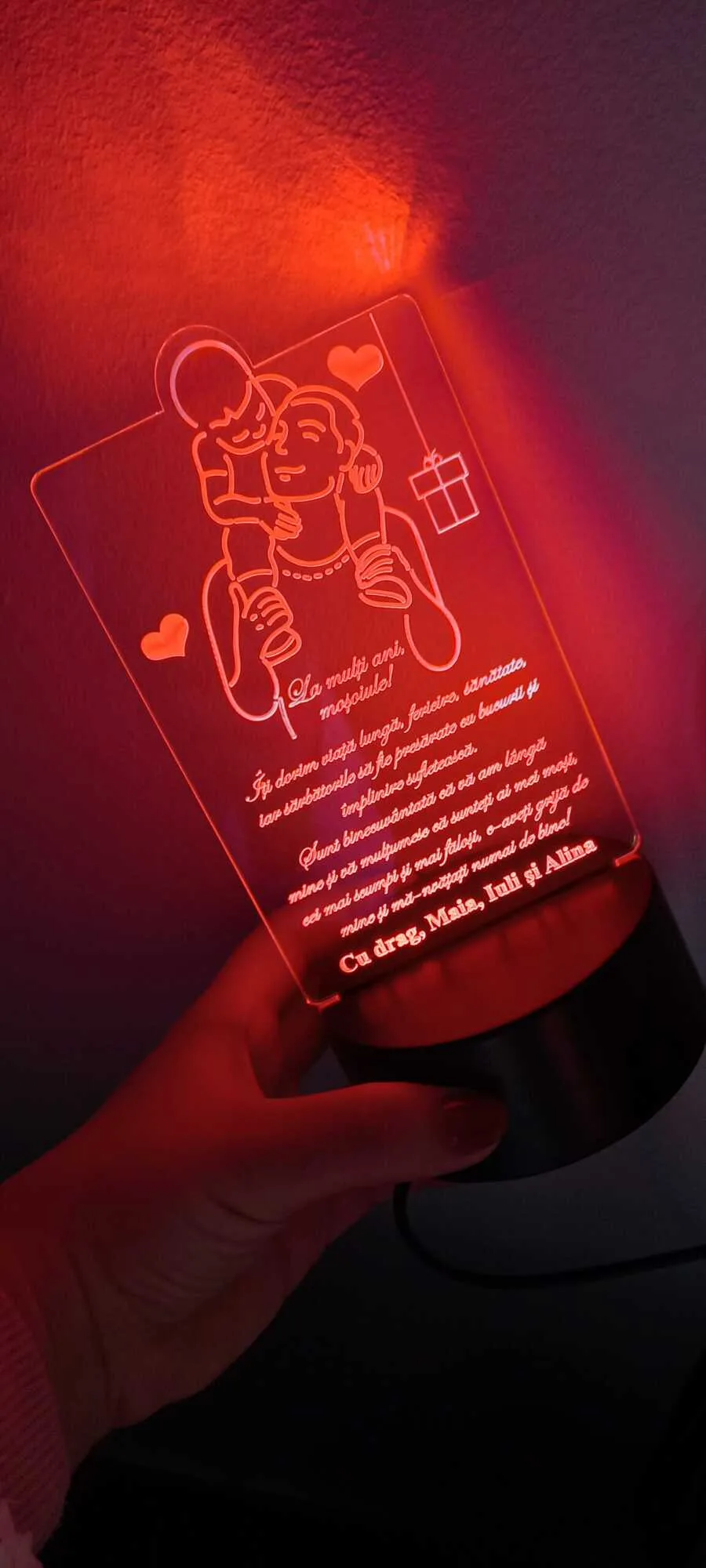 cadou-personalizat-trofeu-led-eroul-meu-tata review
