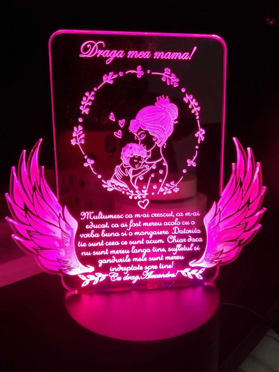 cadou-personalizat-trofeu-led-pentru-mama-model-1 review