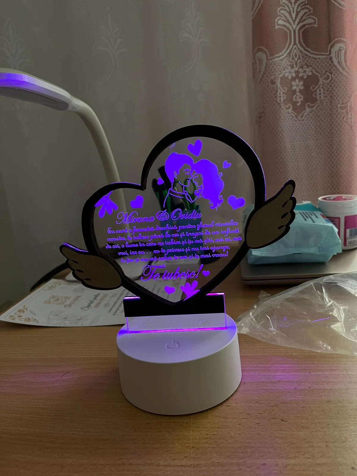 cadou-personalizat-trofeu-led-pentru-mama-model-2 review