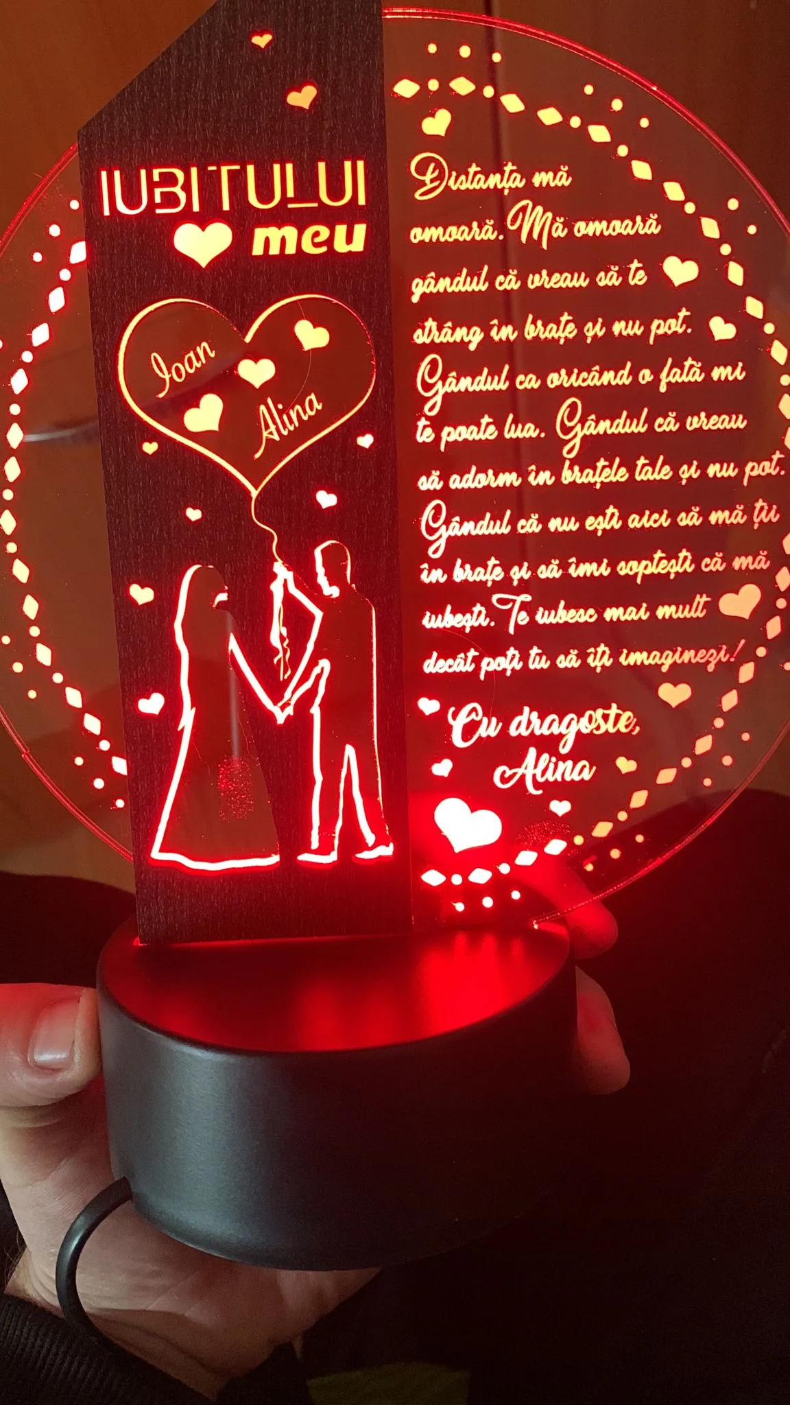 cadou-personalizat-trofeu-led-pentru-nasi-botez review
