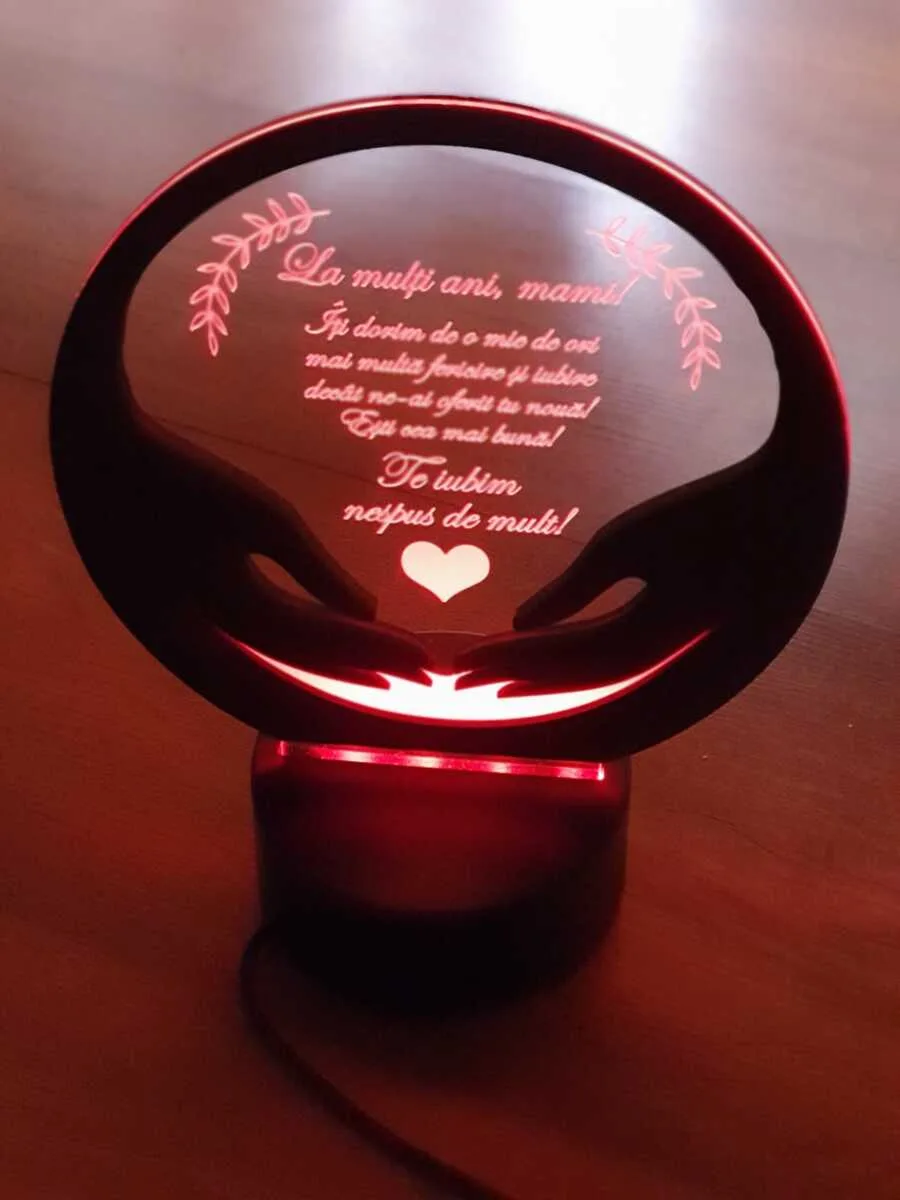 cadou-personalizat-trofeu-led-placheta-imbratisare-mama review