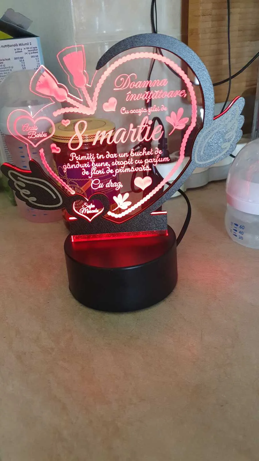 cadou-personalizat-trofeu-led-placheta-nasa-8-martie review