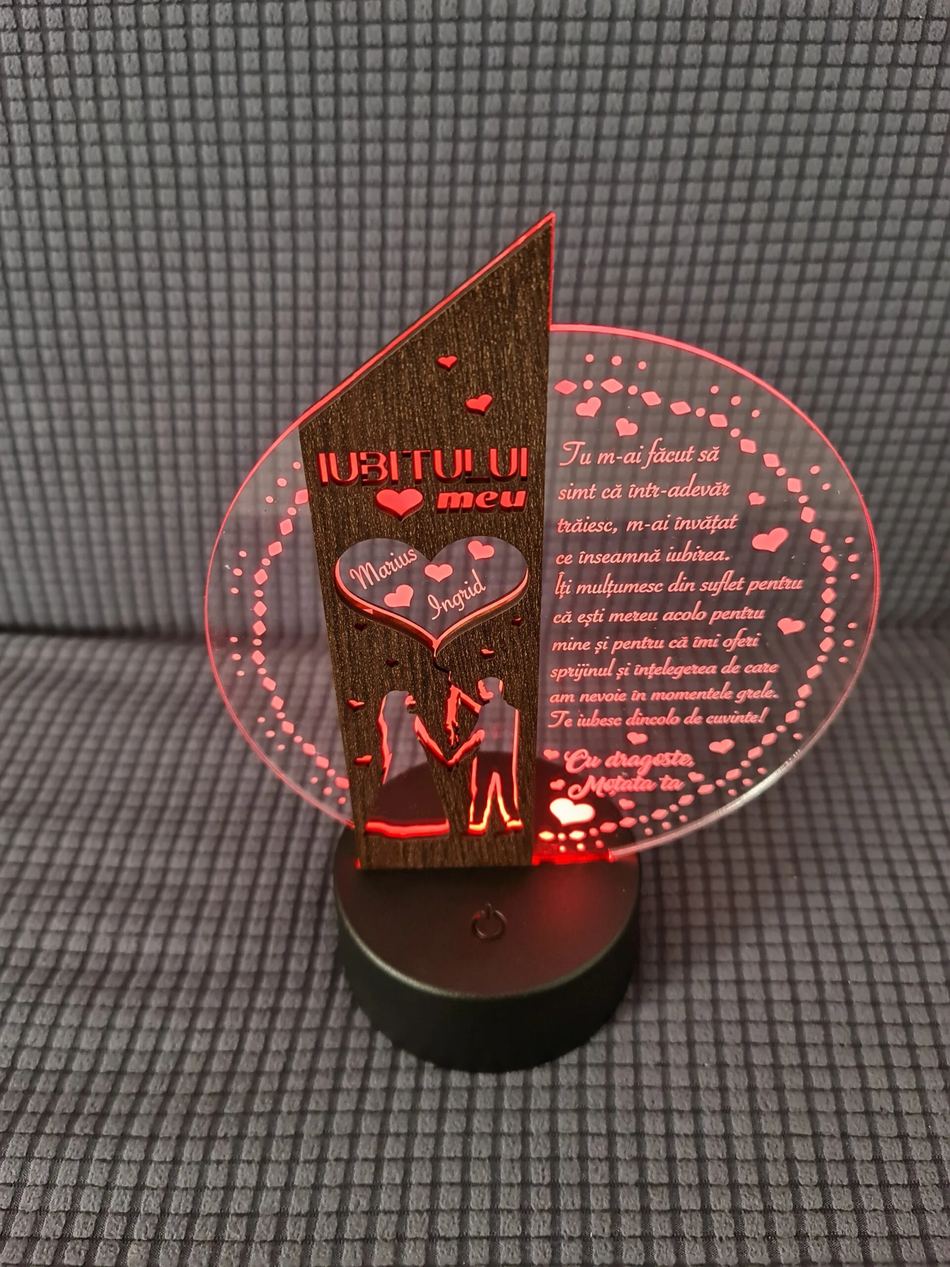 cadou-personalizat-trofeu-led-placheta-speciala-pentru-parinti review
