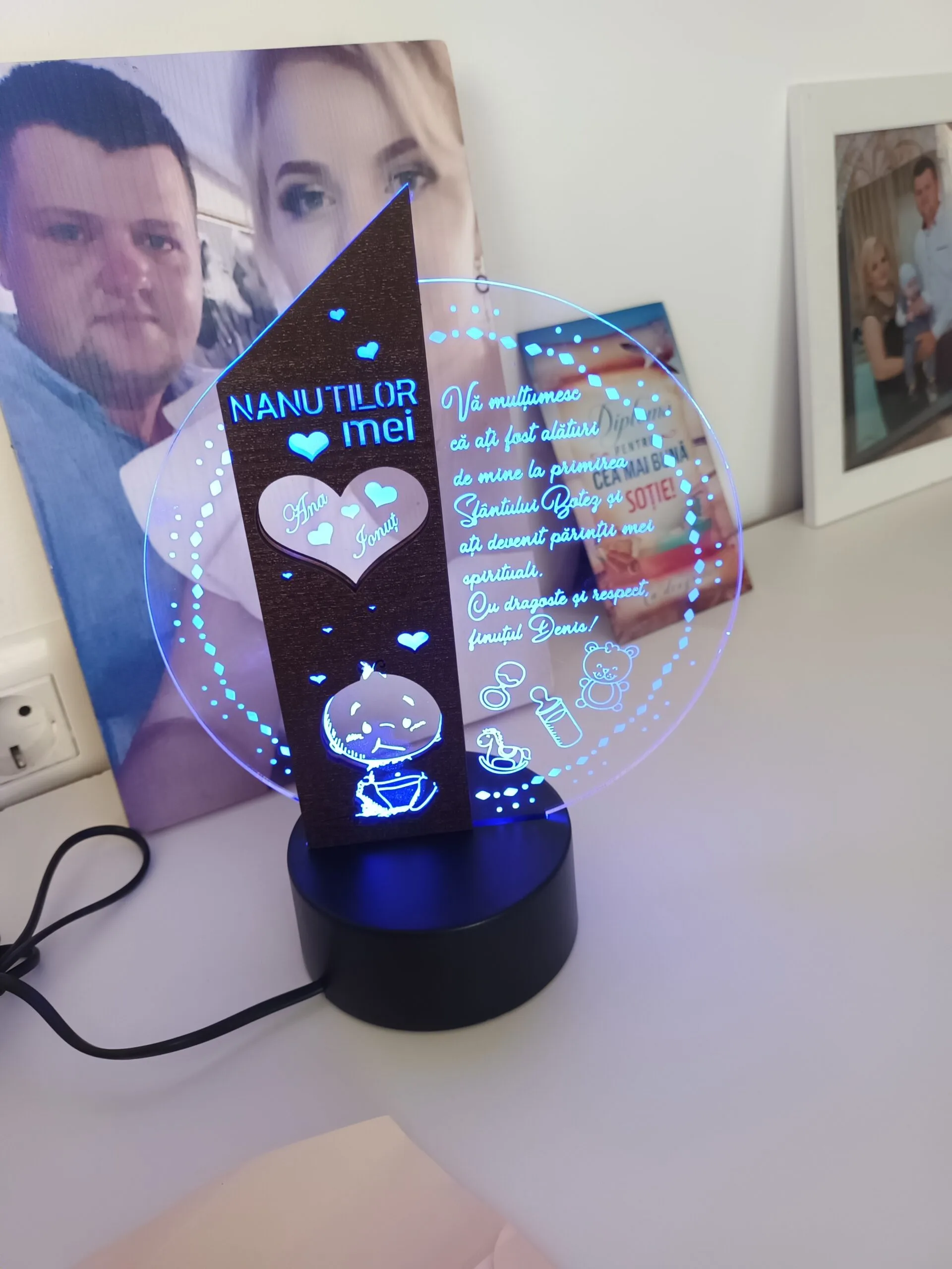 cadou-personalizat-trofeu-led-placheta-speciala-pentru-parinti review