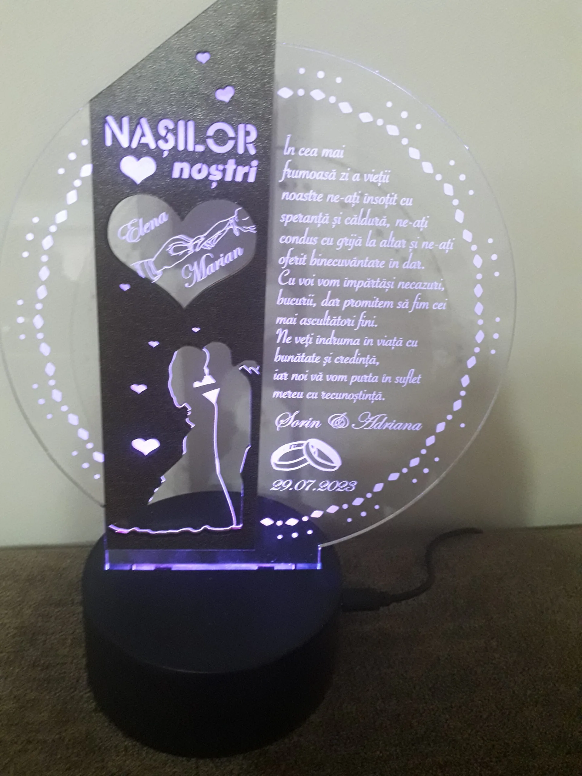 cadou-personalizat-trofeu-led-placheta-speciala-pentru-parinti review