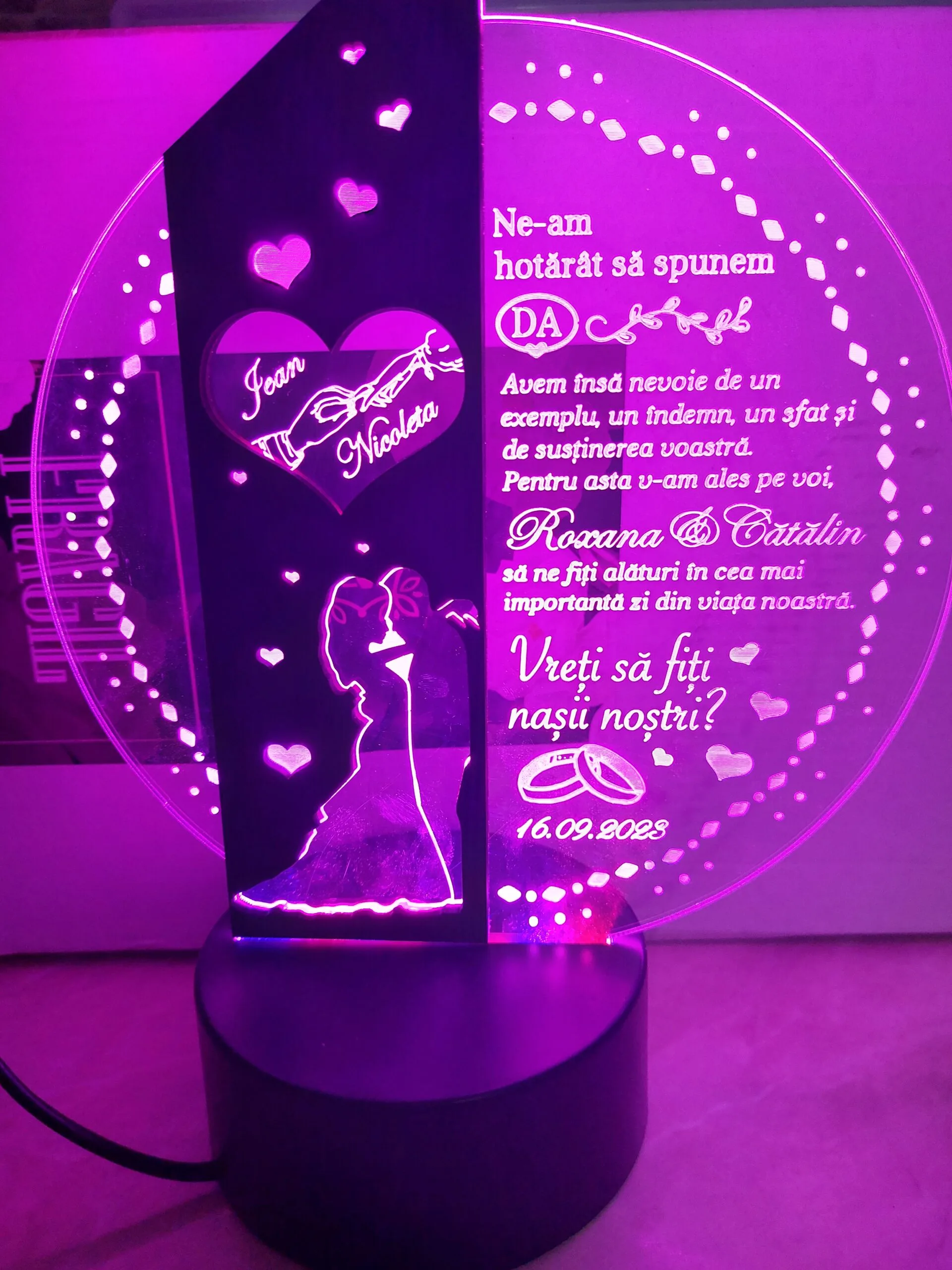 cadou-personalizat-trofeu-led-placheta-speciala-pentru-parinti review