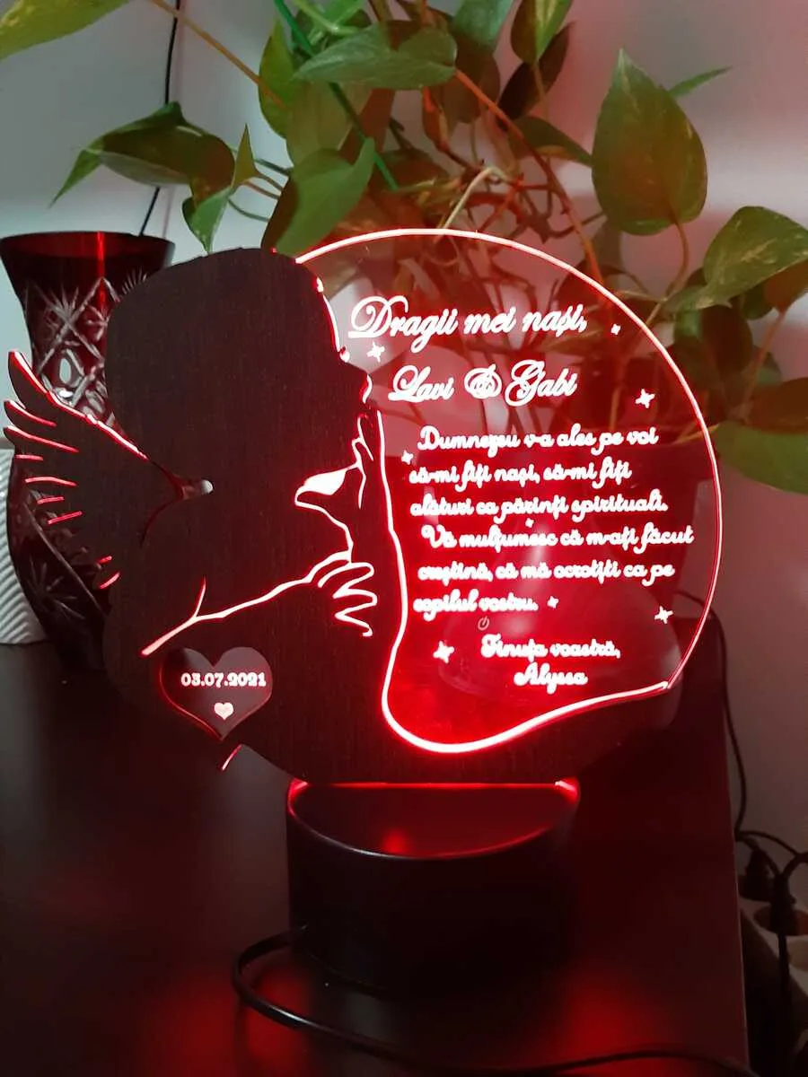 cadou-personalizat-trofeu-led-soapte-pentru-nasii-de-botez review