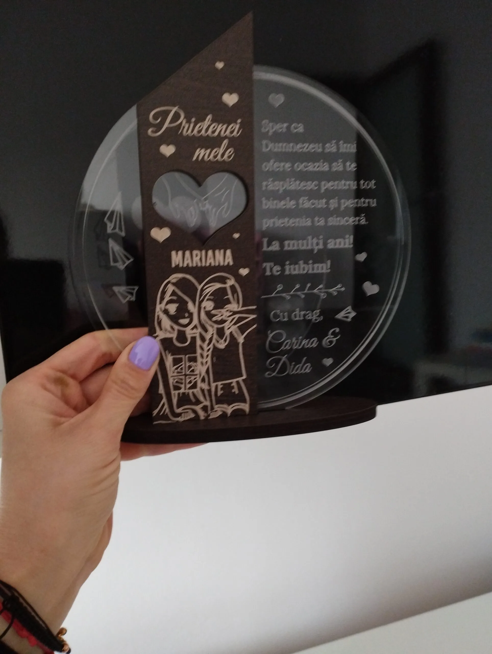 cadou-personalizat-trofeu-placheta-pentru-nasii-de-botez review