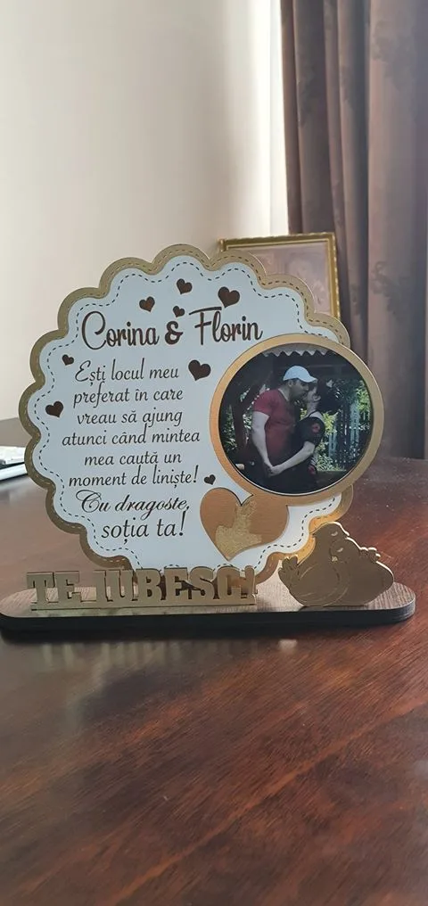 cadou-personalizat-trofeu-taiere-mot-pentru-nasi review