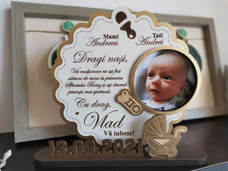 cadou-personalizat-trofeu-taiere-mot-pentru-nasi review