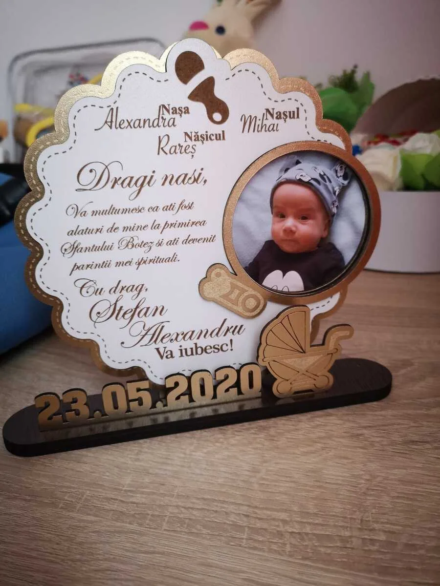 cadou-personalizat-trofeu-taiere-mot-pentru-nasi review