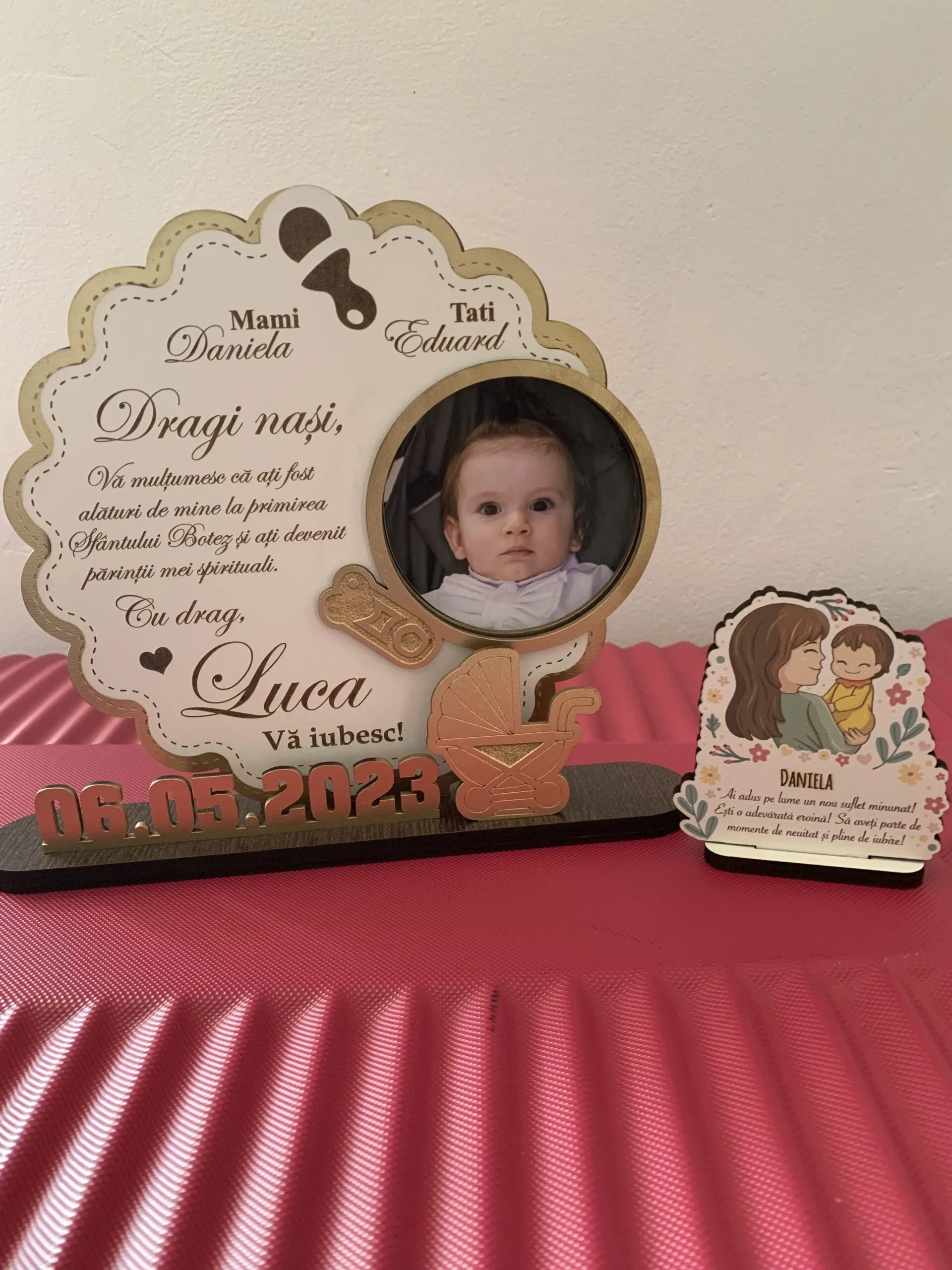 cadou-personalizat-trofeu-taiere-mot-pentru-nasi review