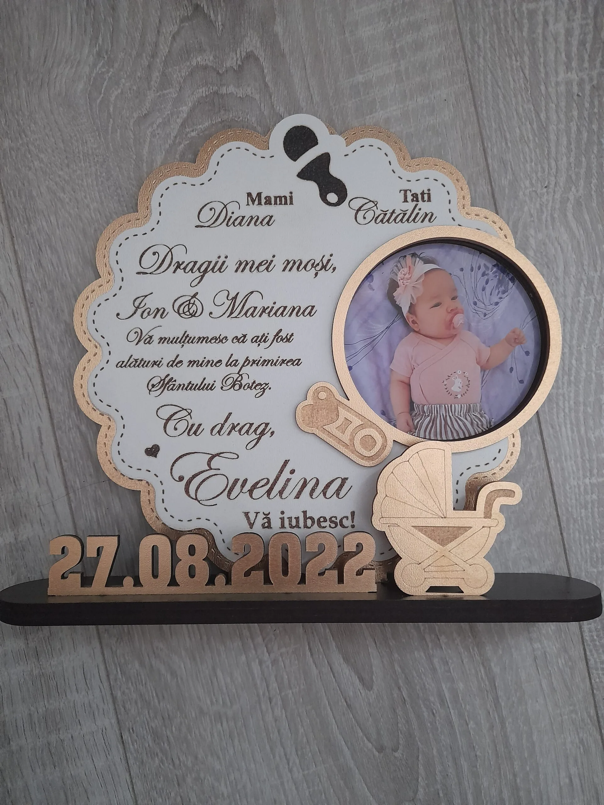 cadou-personalizat-trofeu-taiere-mot-pentru-nasi review