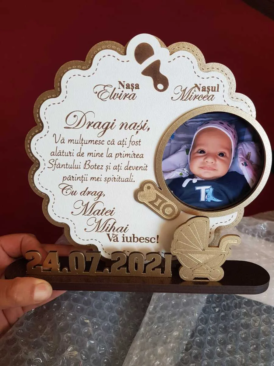 cadou-personalizat-trofeu-taiere-mot-pentru-nasi review