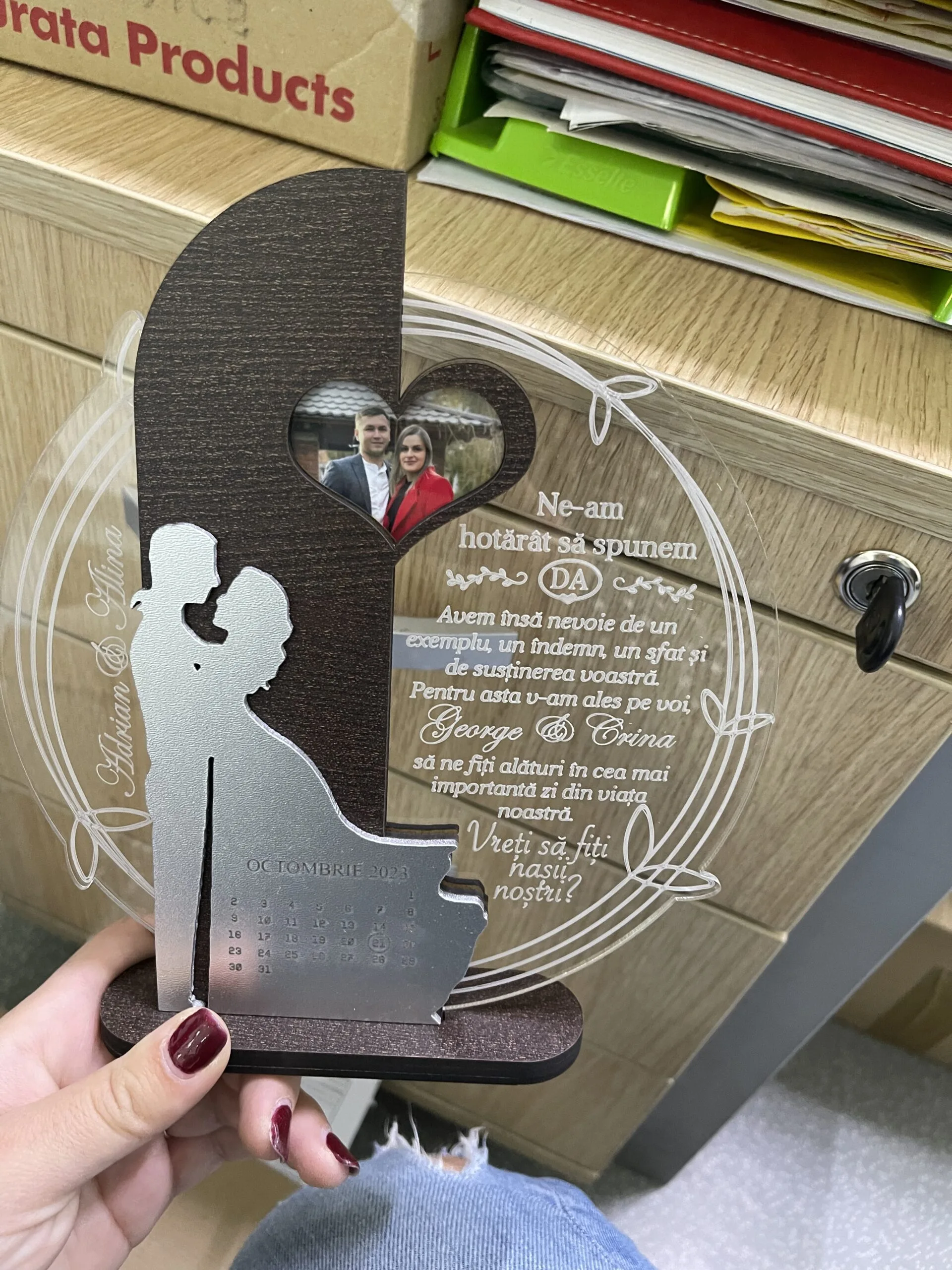 cadou-personalizat-trofeu-vreti-sa-fiti-nasii-nostri-argintie review