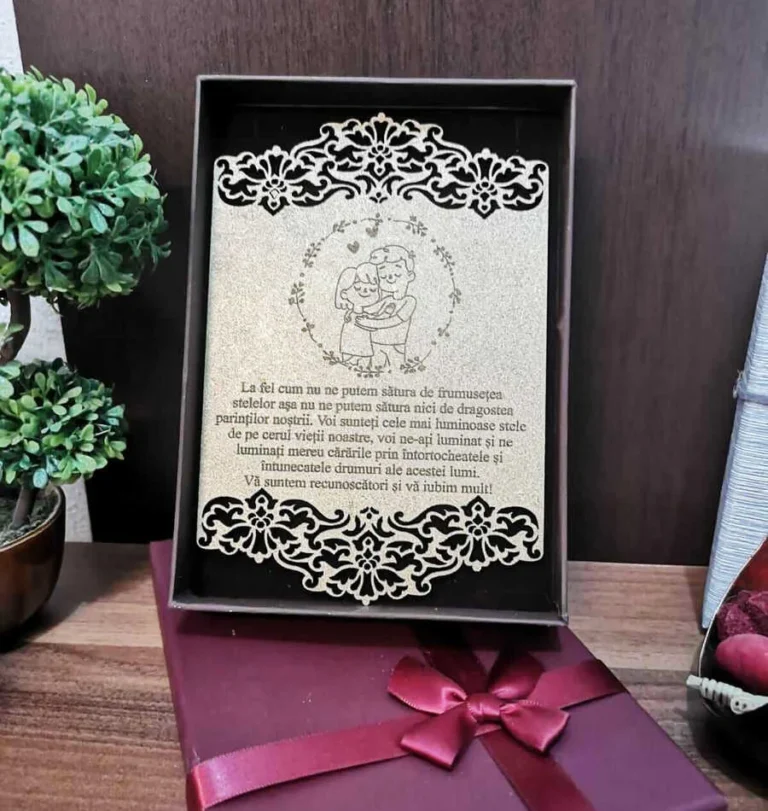 felicitare-din-lemn-personalizata-pentru-parinti main