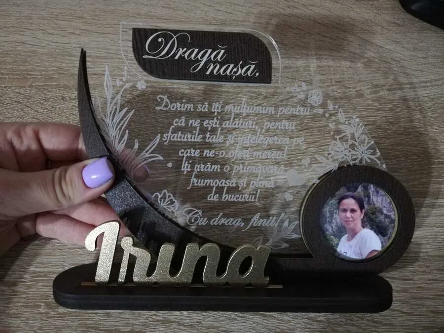 trofeu-cadou-personalizat-pentru-nasa-8-martie review