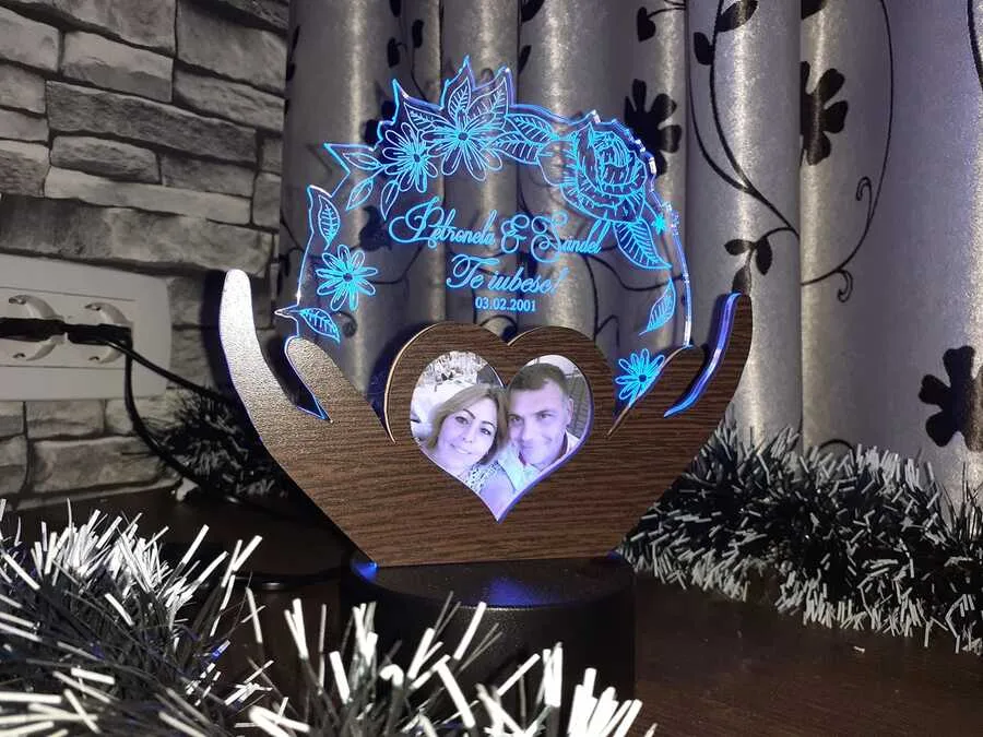trofeu-personalizat-cu-led-si-poza-nasa-8-martie review