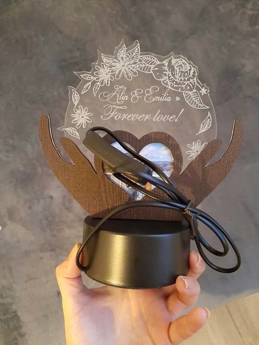 trofeu-personalizat-cu-led-si-poza-nasa-8-martie review