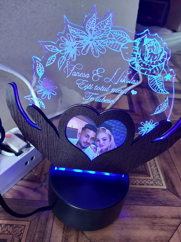 trofeu-personalizat-cu-led-si-poza-nasa-8-martie review