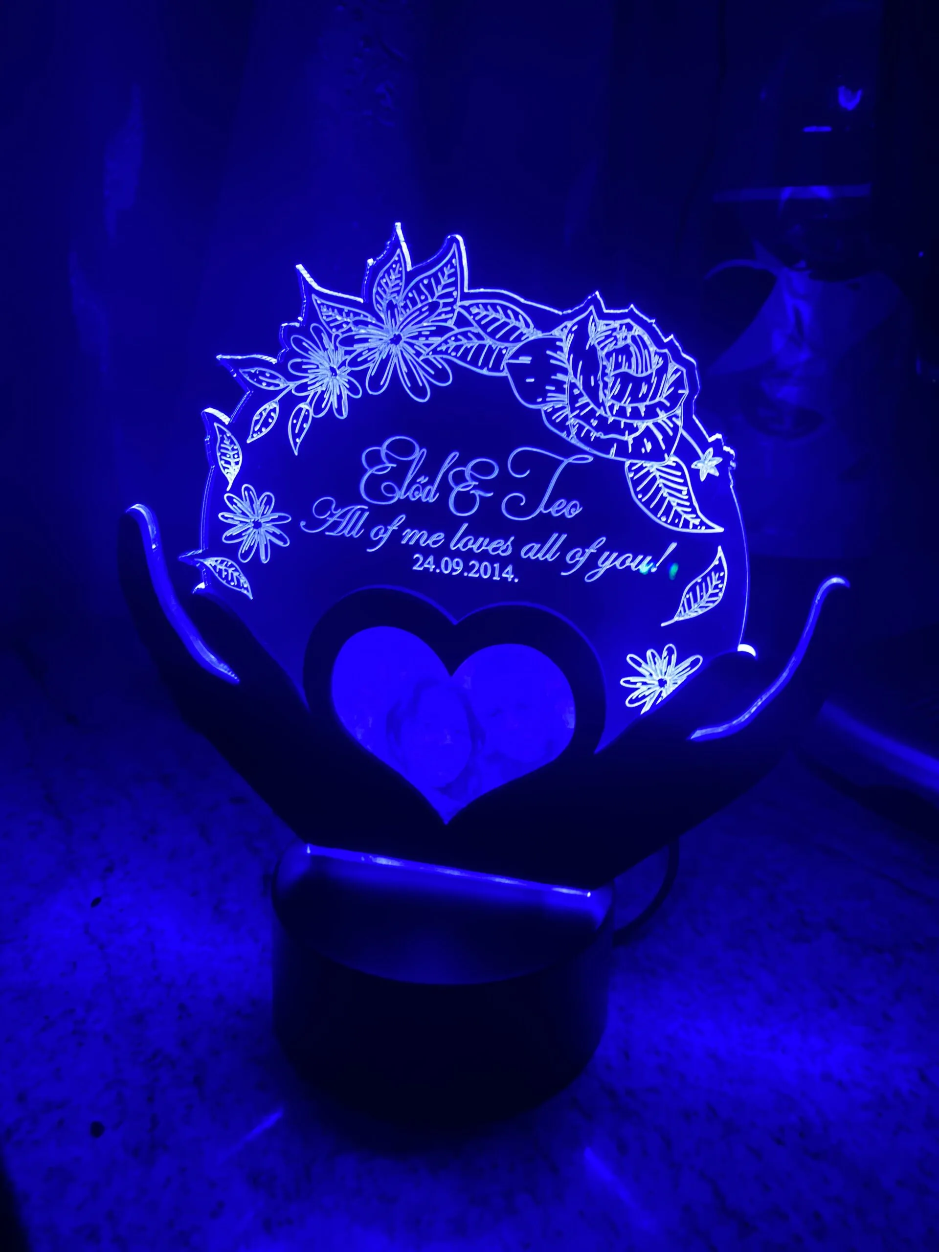 trofeu-personalizat-cu-led-si-poza-nasa-8-martie review