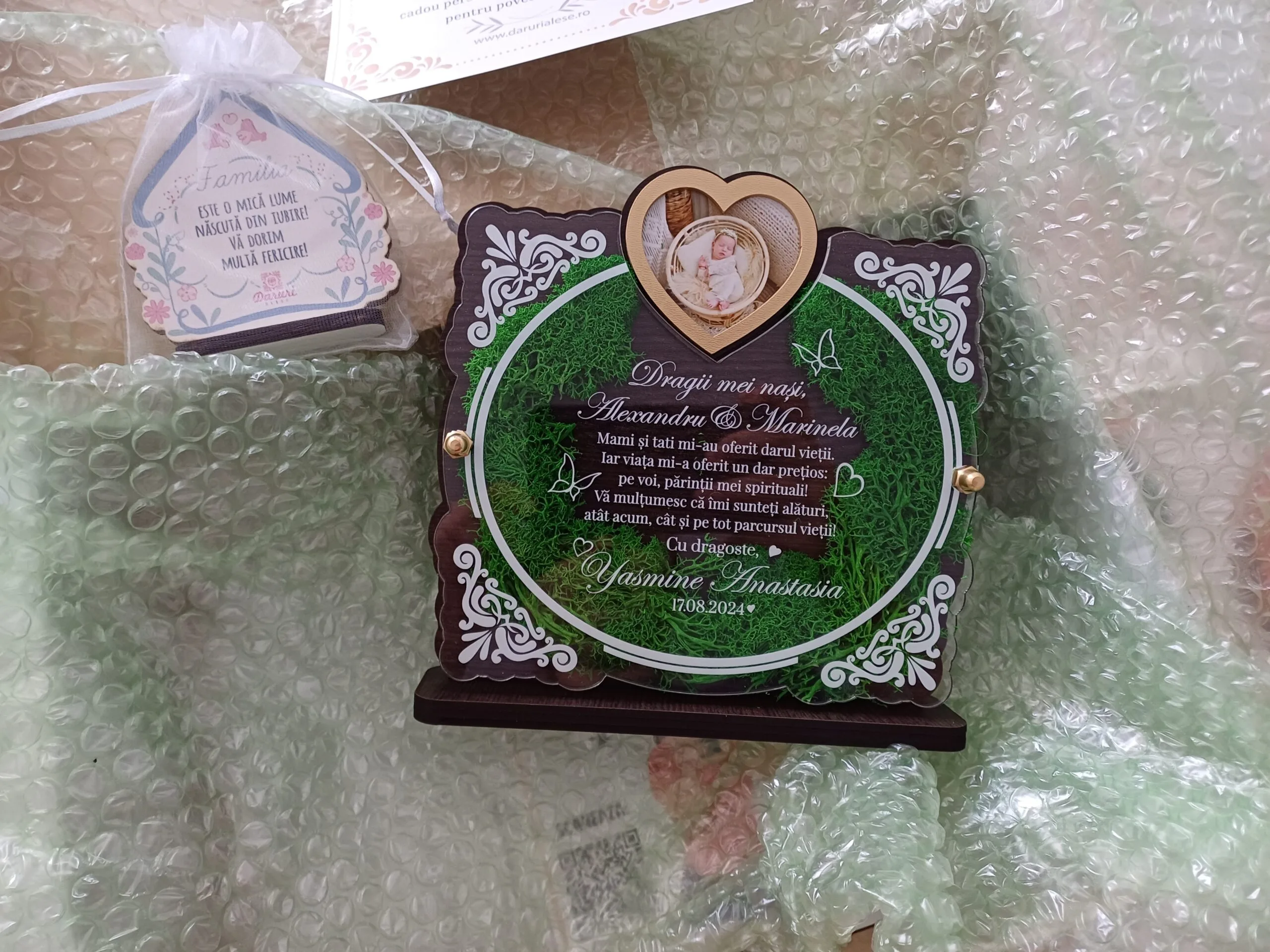 trofeu-personalizat-cu-licheni-pentru-nasii-de-botez review