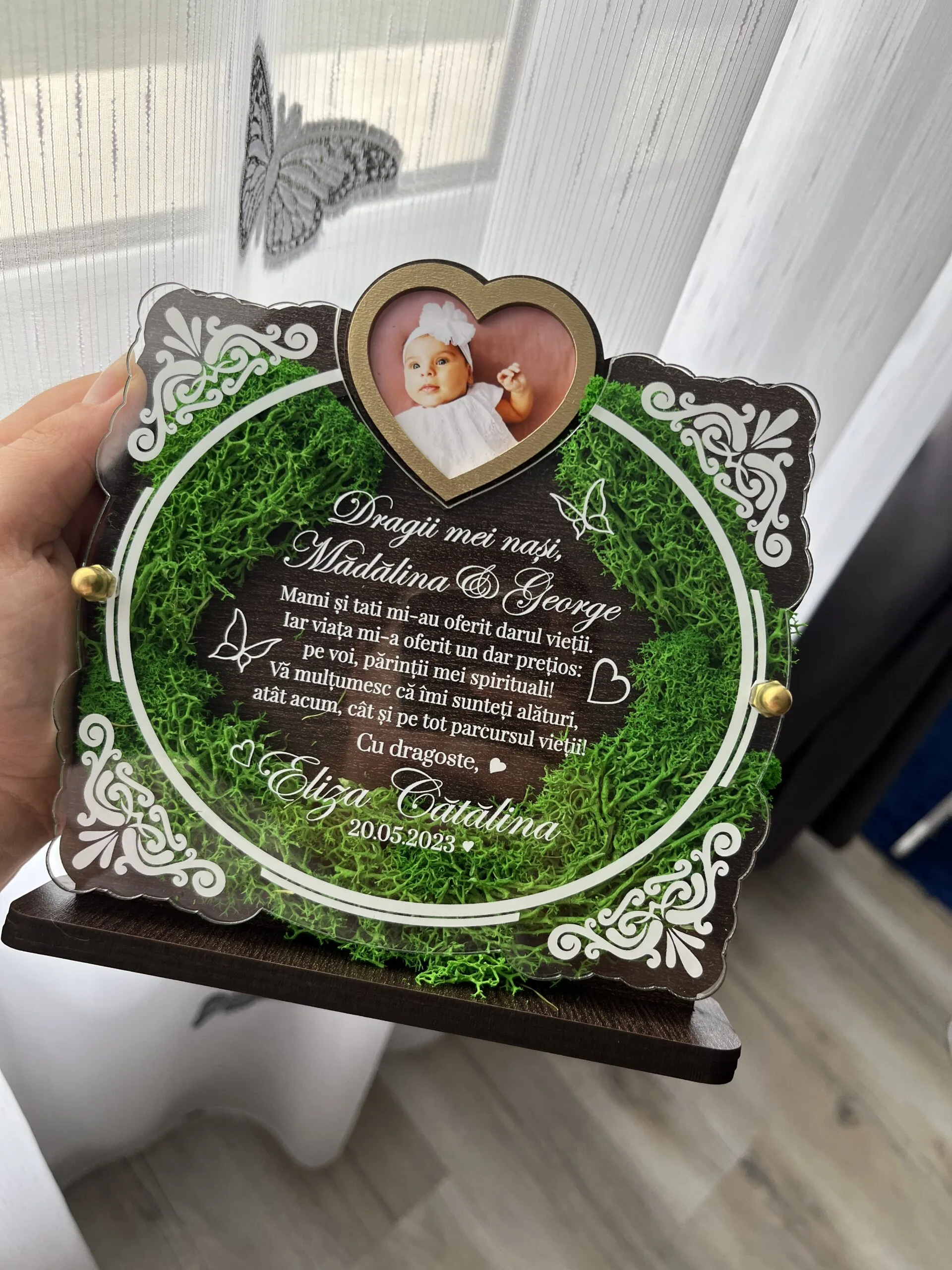 trofeu-personalizat-cu-licheni-pentru-nasii-de-botez review