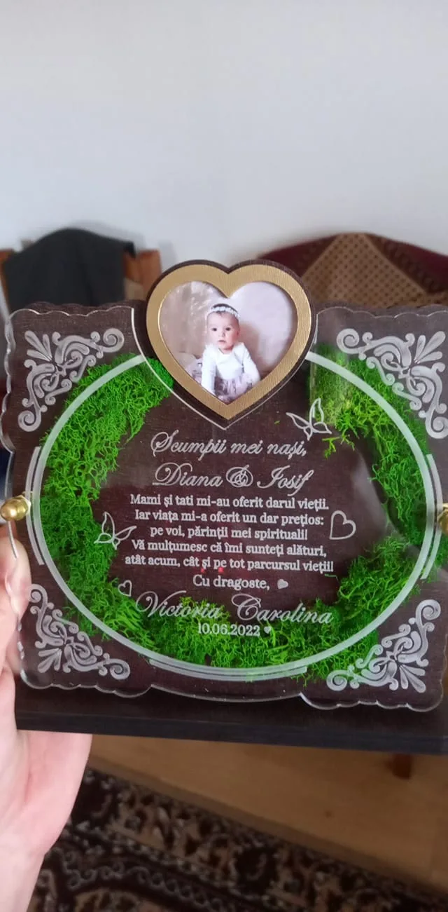 trofeu-personalizat-cu-licheni-pentru-nasii-de-botez review