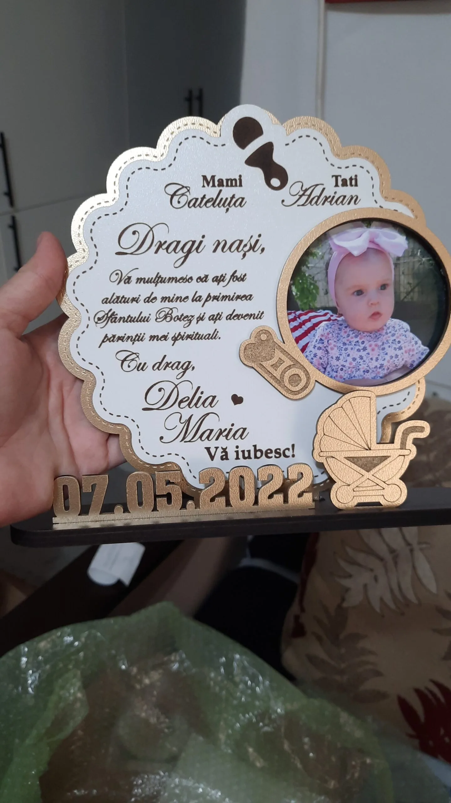 trofeu-personalizat-cu-licheni-pentru-nasii-de-botez review