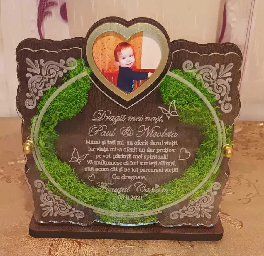 trofeu-personalizat-cu-licheni-pentru-nasii-de-botez review