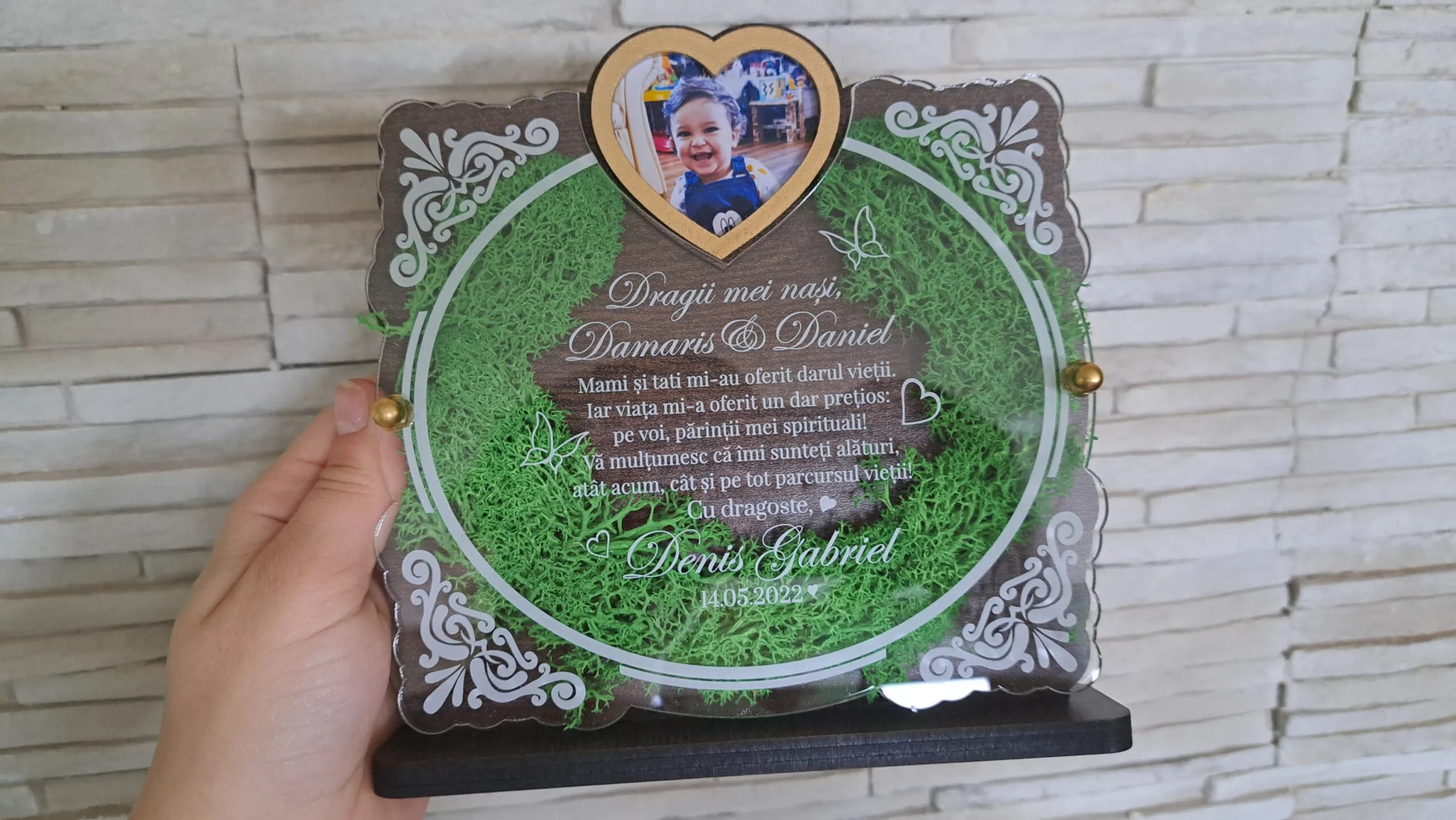 trofeu-personalizat-cu-licheni-pentru-nasii-de-botez review