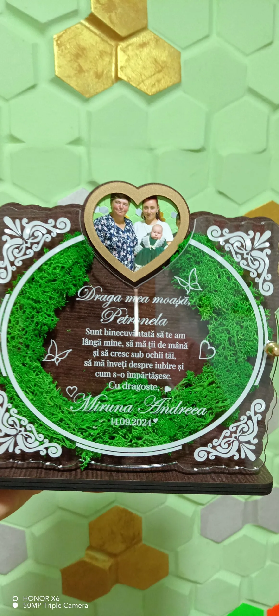 trofeu-personalizat-cu-licheni-pentru-nasii-de-botez review
