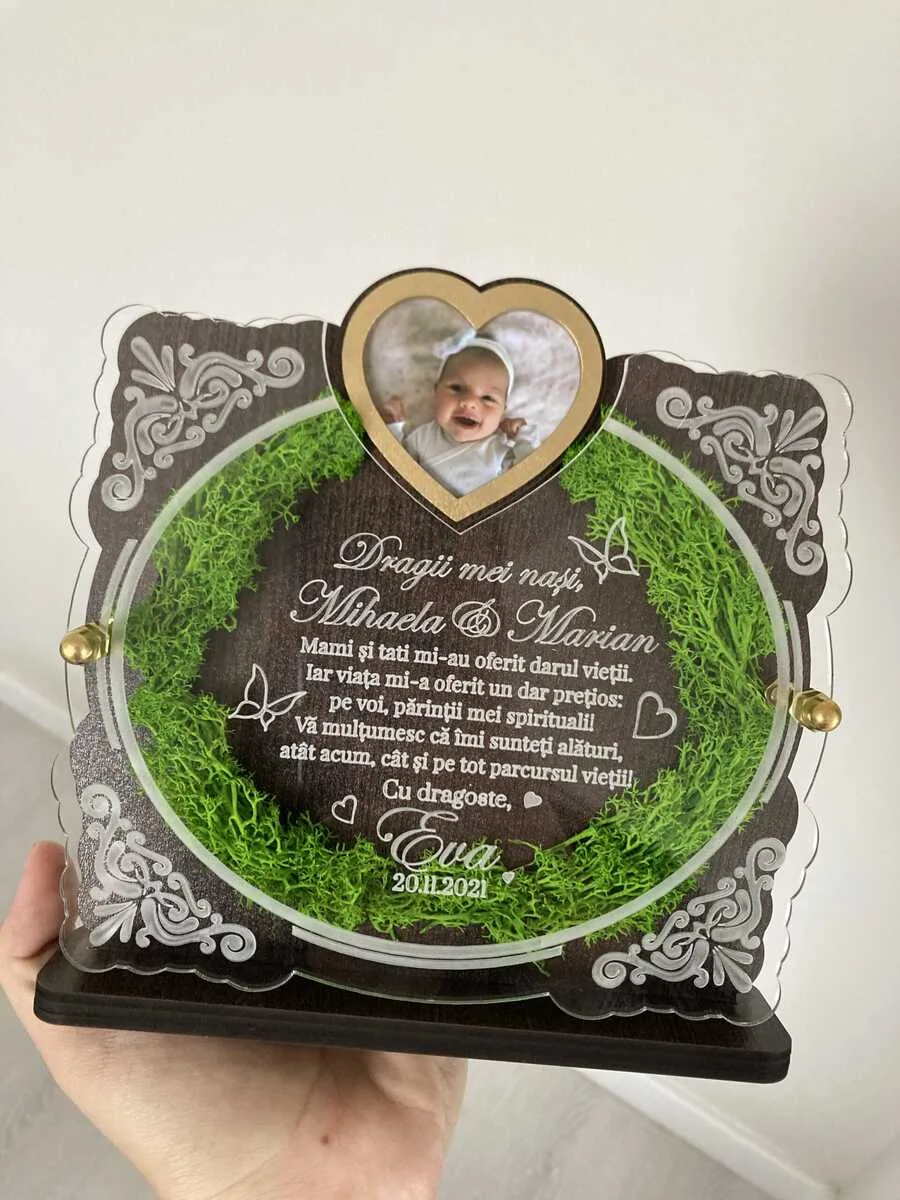 trofeu-personalizat-cu-licheni-pentru-nasii-de-botez review