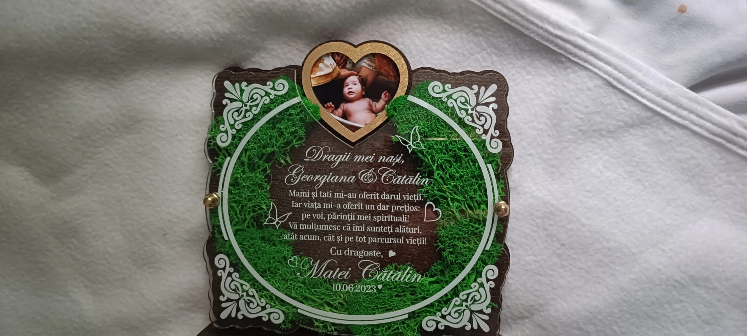 trofeu-personalizat-cu-licheni-pentru-nasii-de-botez review
